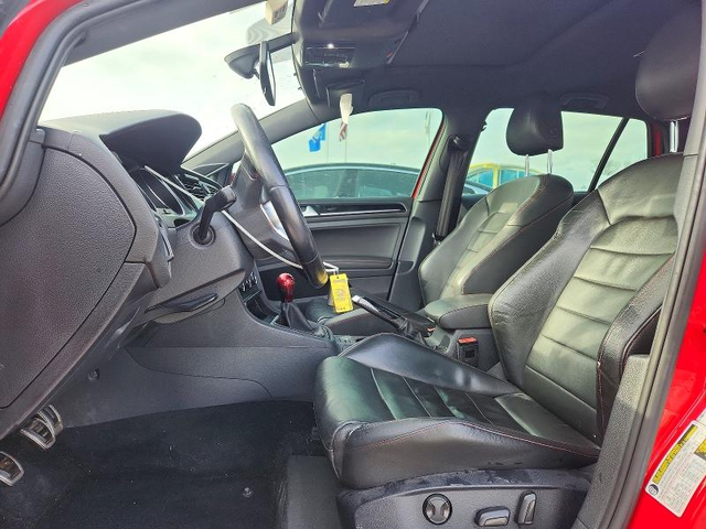 VW GTI 2 L 4 Front-wheel Drive - автомобили, коли, обяви за нови и употребявани 7