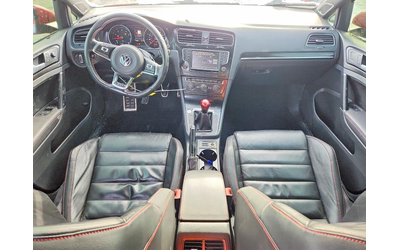 VW GTI 2 L 4 Front-wheel Drive - автомобили, коли, обяви за нови и употребявани 8