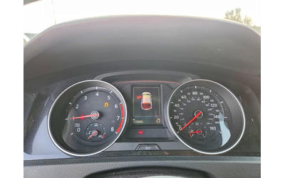 VW GTI 2 L 4 Front-wheel Drive - автомобили, коли, обяви за нови и употребявани 9