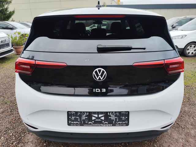 VW ID.3 Pro Performance - автомобили, коли, обяви за нови и употребявани 4