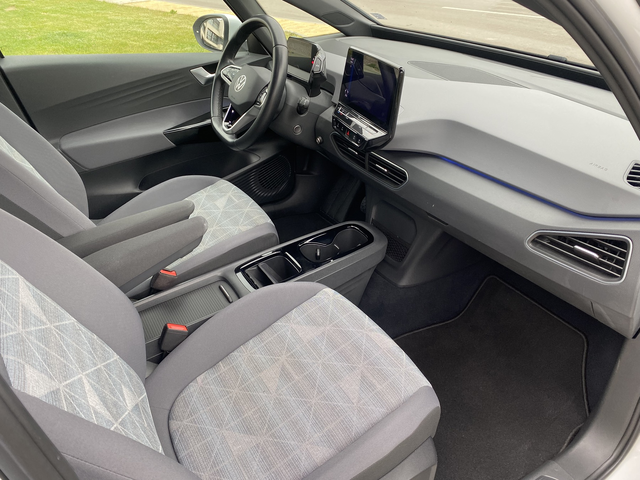 VW ID.3 Pro Performance 62 kWh (204 кс) - автомобили, коли, обяви за нови и употребявани 10