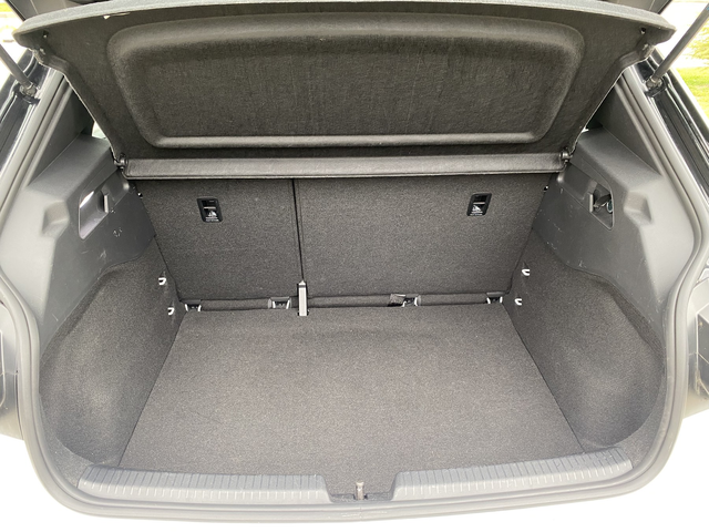 VW ID.3 Pro Performance 62 kWh (204 кс) - автомобили, коли, обяви за нови и употребявани 13