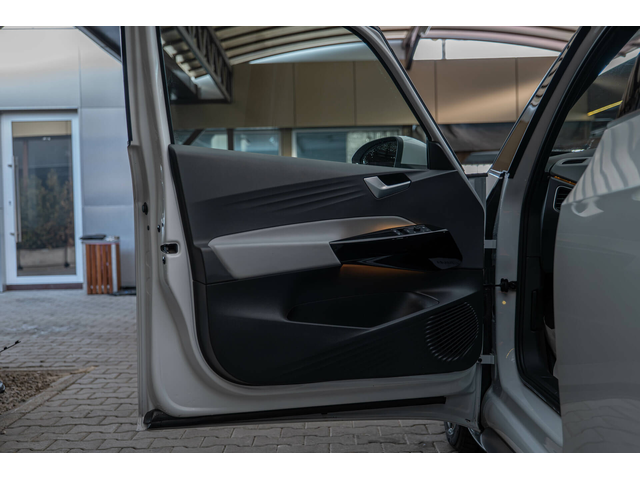 VW ID.3 PRO S/Ambient/Virtual/78kWh - автомобили, коли, обяви за нови и употребявани 7