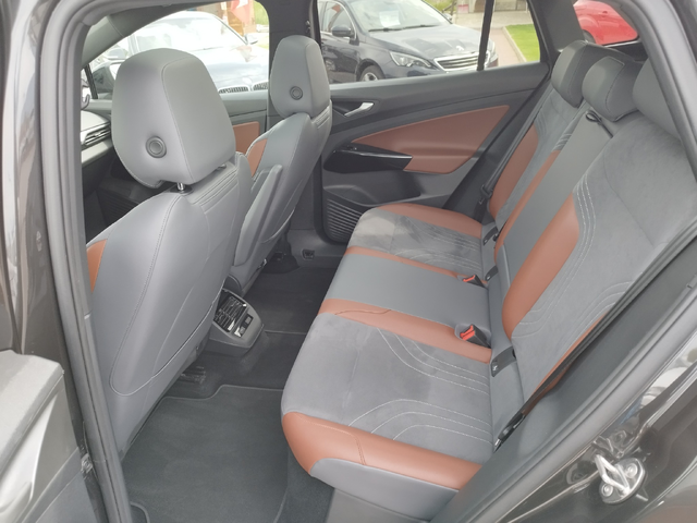 VW ID.4 1ST PRO 204 к.с. - автомобили, коли, обяви за нови и употребявани 2