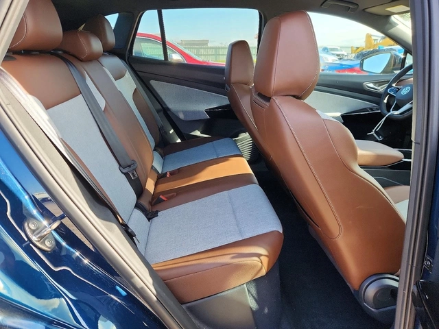 VW ID.4 - автомобили, коли, обяви за нови и употребявани 9