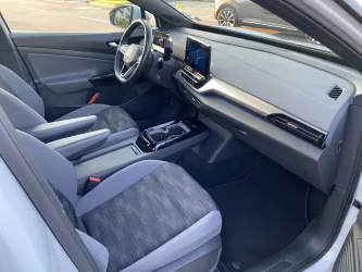 VW ID.4 SOH 93.18% - автомобили, коли, обяви за нови и употребявани 10