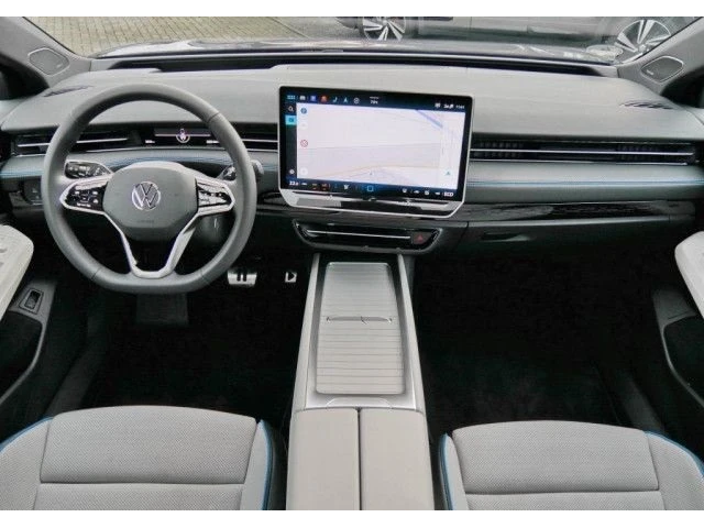 VW ID.7 Pro - автомобили, коли, обяви за нови и употребявани 2