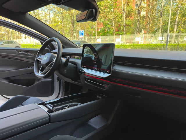 VW ID.7 Pro PLUS, 77 kWh, 210кВт/286к.с. - автомобили, коли, обяви за нови и употребявани 4
