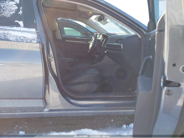 VW JETTA 1.4L I-4 DI, DOHC, VVT, TURBO, 147HP Front Wheel Drive - автомобили, коли, обяви за нови и употребявани 4