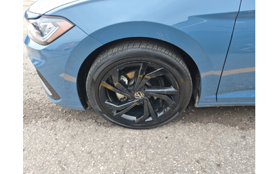 vw-jetta-1-5l-4cyl-front-wheel-drive - 5