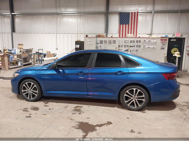 VW Jetta 1.5L I-4 DI, DOHC, VVT, TURBO, 158HP Front Wheel Drive - автомобили, коли, обяви за нови и употребявани 13