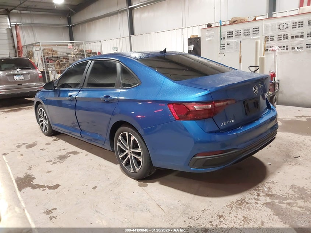 VW Jetta 1.5L I-4 DI, DOHC, VVT, TURBO, 158HP Front Wheel Drive - автомобили, коли, обяви за нови и употребявани 2