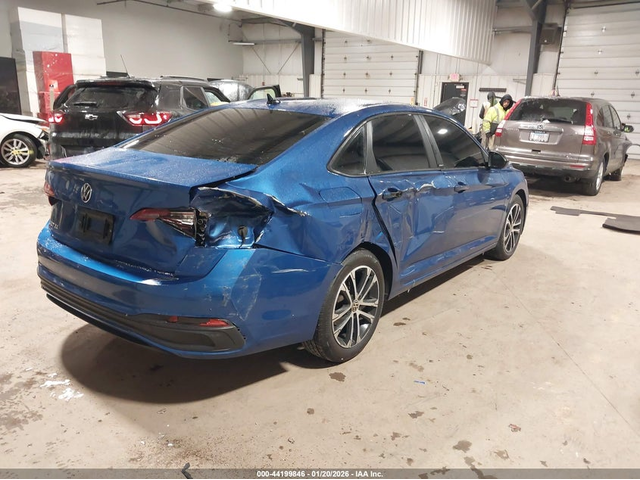 VW Jetta 1.5L I-4 DI, DOHC, VVT, TURBO, 158HP Front Wheel Drive - автомобили, коли, обяви за нови и употребявани 3