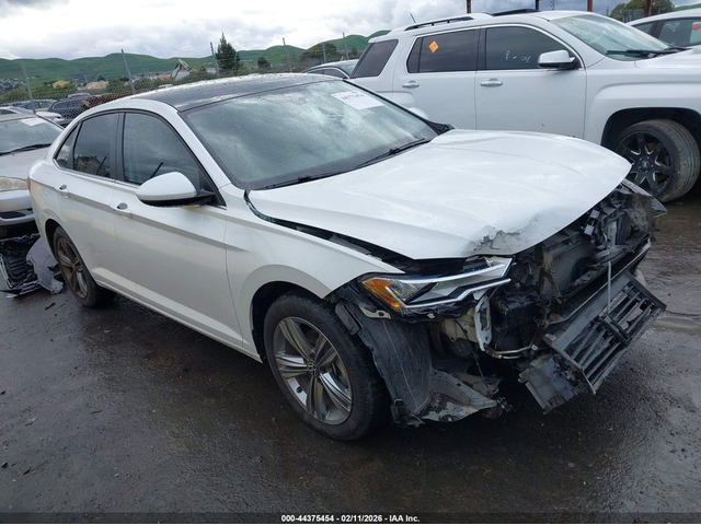 VW JETTA 1.5L I-4 DI, DOHC, VVT, TURBO, 158HP Front Wheel Drive - автомобили, коли, обяви за нови и употребявани 0