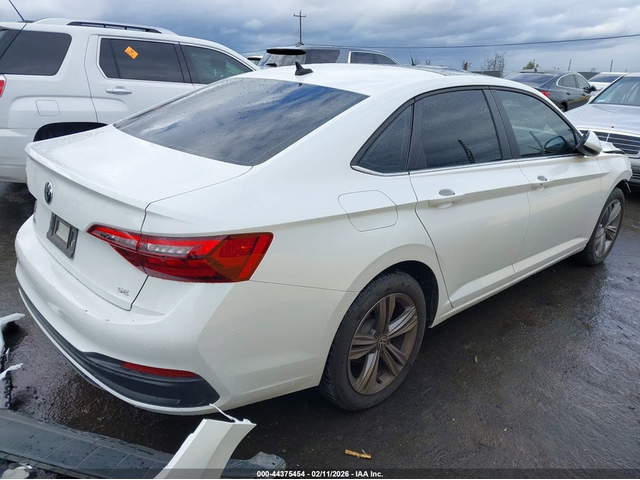 VW JETTA 1.5L I-4 DI, DOHC, VVT, TURBO, 158HP Front Wheel Drive - автомобили, коли, обяви за нови и употребявани 3