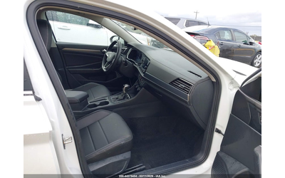 vw-jetta-1-5l-i-4-di-dohc-vvt-turbo-158hp-front-wheel-drive - 4