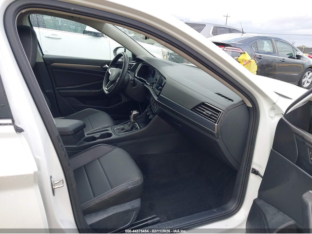 VW JETTA 1.5L I-4 DI, DOHC, VVT, TURBO, 158HP Front Wheel Drive - автомобили, коли, обяви за нови и употребявани 4