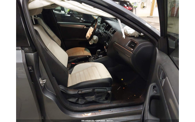 vw-jetta-1-8l-i-4-di-dohc-vvt-turbo-170hp-front-wheel-drive - 4