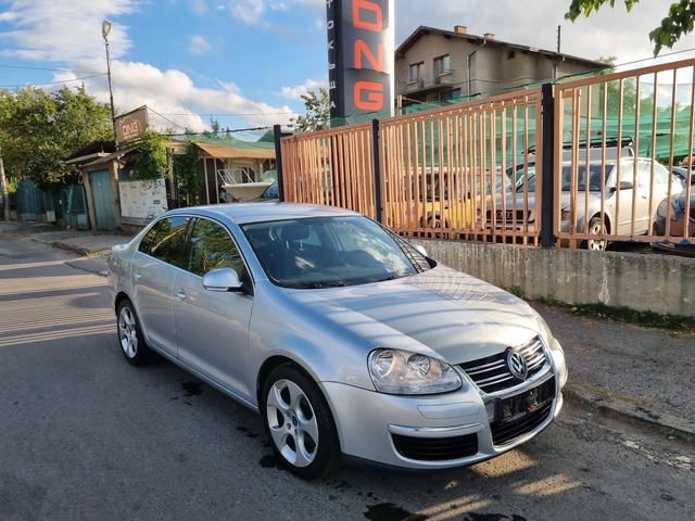 VW Jetta 1, 600 EURO4 - автомобили, коли, обяви за нови и употребявани 1