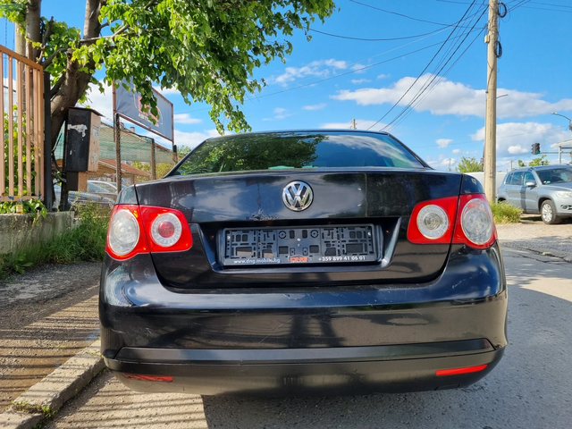 VW Jetta 2, 000 TDI EURO4 - автомобили, коли, обяви за нови и употребявани 5