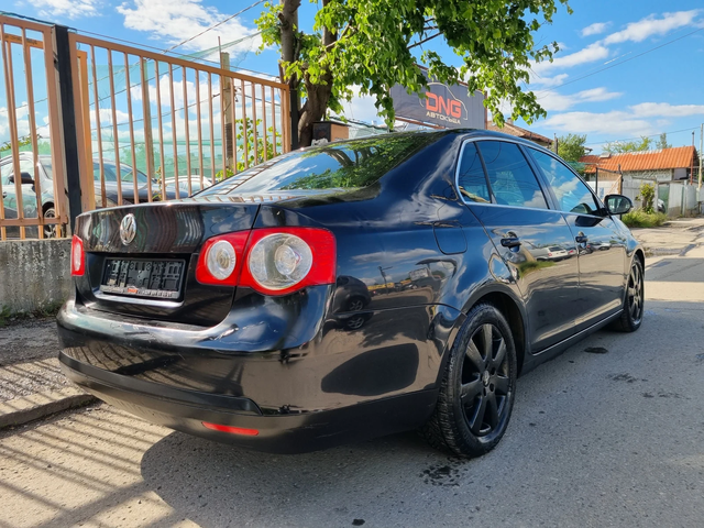 VW Jetta 2, 000 TDI EURO4 - автомобили, коли, обяви за нови и употребявани 6