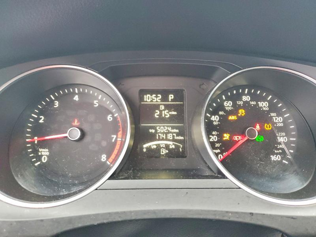 VW JETTA 2 L 4 Front-wheel Drive - автомобили, коли, обяви за нови и употребявани 9