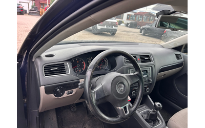 VW Jetta 1.2TSI NAVI EURO 5 - автомобили, коли, обяви за нови и употребявани 10