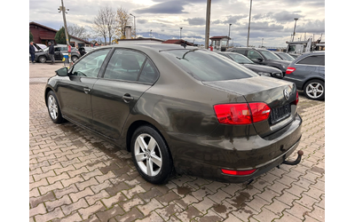 VW Jetta 1.2TSI NAVI EURO 5 - автомобили, коли, обяви за нови и употребявани 7