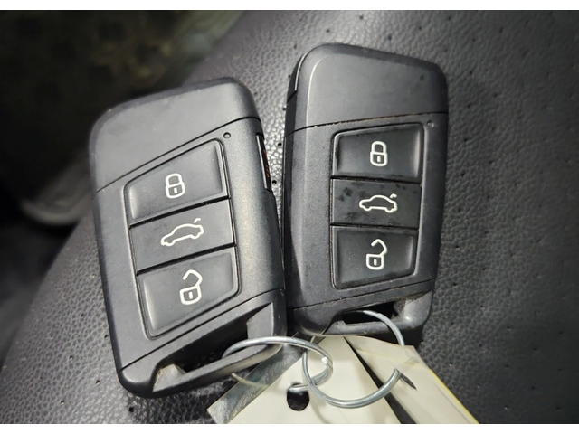 VW Jetta HIGHLINE - автомобили, коли, обяви за нови и употребявани 5