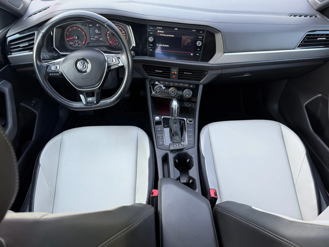 VW Jetta R-line* DISTR* LineAssist* М.Точка* CarPlay* ПОДГ* - автомобили, коли, обяви за нови и употребявани 10