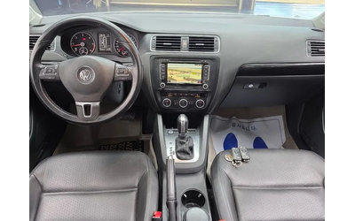 VW Jetta 2.0 TDI - автомобили, коли, обяви за нови и употребявани 6