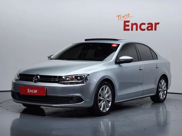 VW Jetta 2.0 TDI - автомобили, коли, обяви за нови и употребявани 0