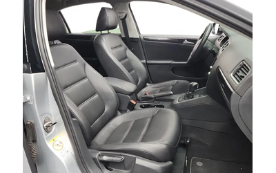 VW Jetta 2.0 TDI - автомобили, коли, обяви за нови и употребявани 10