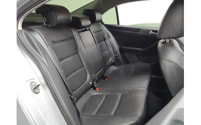 VW Jetta 2.0 TDI - автомобили, коли, обяви за нови и употребявани 11