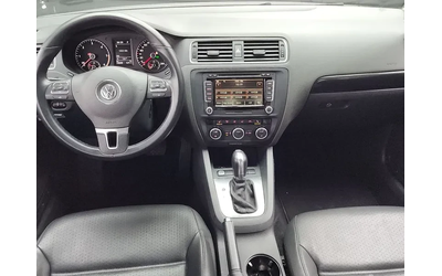 VW Jetta 2.0 TDI - автомобили, коли, обяви за нови и употребявани 6