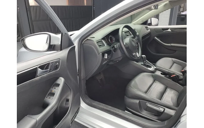 VW Jetta 2.0 TDI - автомобили, коли, обяви за нови и употребявани 9