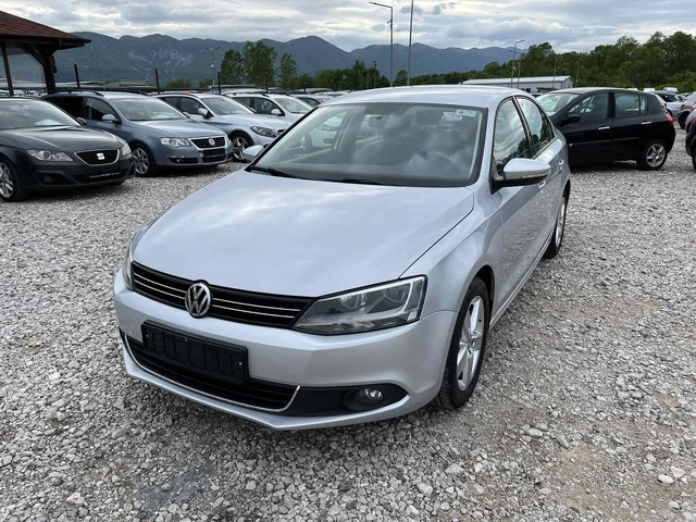 VW Jetta 1.6TDI 105к DSG BLUEMOTION КЛИМАТРОНИК ВНОС ИТАЛИЯ - автомобили, коли, обяви за нови и употребявани 0