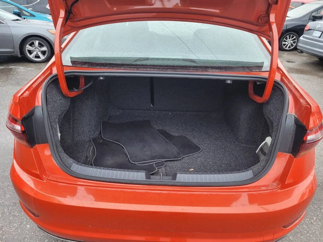 VW Jetta Highline* FWD* АвтоКредит* (ЦЕНА ДО БГ) - автомобили, коли, обяви за нови и употребявани 8