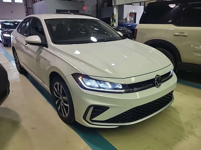 VW Jetta * Comfortline * ПОДГРЕВ* KEYLESS* - автомобили, коли, обяви за нови и употребявани 5