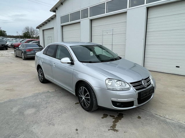 VW Jetta 1.9tdi 105k.c * Nova* UNIKAT* - автомобили, коли, обяви за нови и употребявани 10