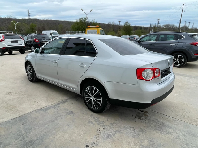 VW Jetta 1.9tdi 105k.c * Nova* UNIKAT* - автомобили, коли, обяви за нови и употребявани 3