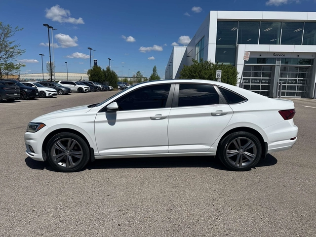 VW Jetta КОЖА, ПОДРЕВ, НАВИ, СЕРВИЗНА ИСТОРИЯ, ЦЕНА ДО БГ - автомобили, коли, обяви за нови и употребявани 2