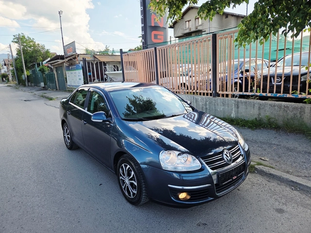 VW Jetta 1, 600EURO4 - автомобили, коли, обяви за нови и употребявани 1