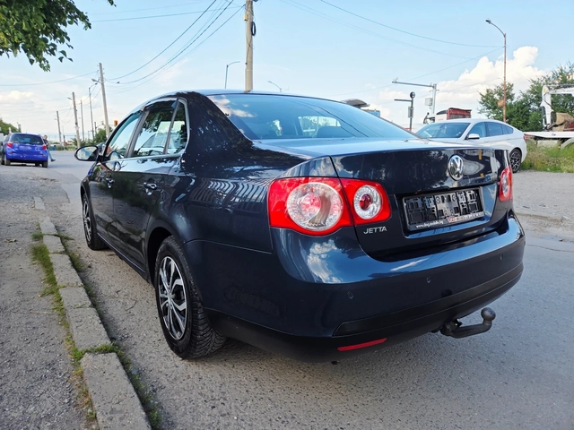 VW Jetta 1, 600EURO4 - автомобили, коли, обяви за нови и употребявани 4