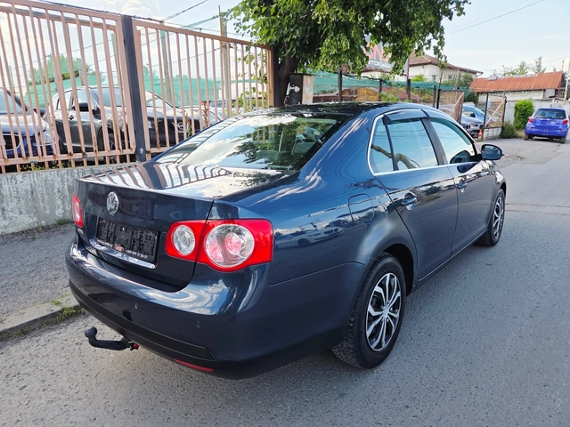 VW Jetta 1, 600EURO4 - автомобили, коли, обяви за нови и употребявани 6