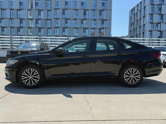 VW Jetta Comfortline 1.4t 8sp at w/Tip - автомобили, коли, обяви за нови и употребявани 3