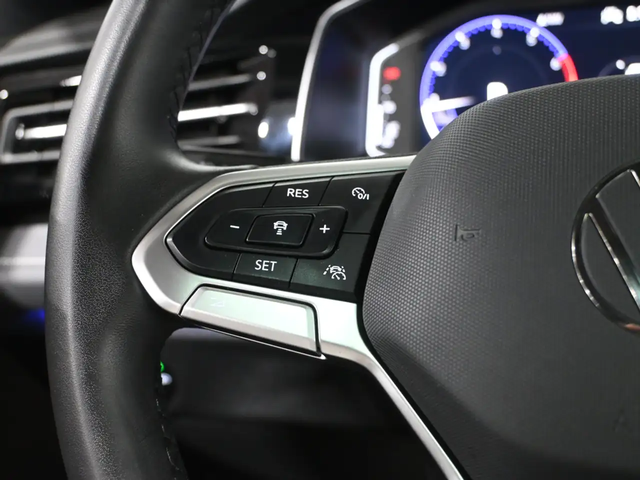 VW Jetta Comfortline  SPORT Leather Sunroof Adaptive Cruise Remote Start Front Wheel Drive - автомобили, коли, обяви за нови и употребявани 13