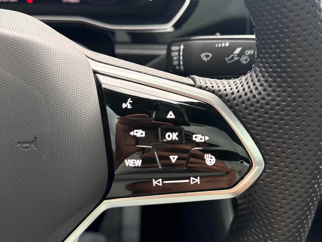 VW JETTA GLI 2.0L 4cyl FWD - автомобили, коли, обяви за нови и употребявани 10
