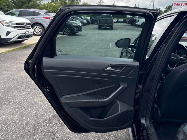 VW JETTA GLI 2.0L 4cyl FWD - автомобили, коли, обяви за нови и употребявани 19