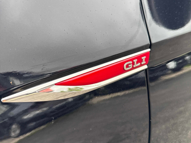 VW JETTA GLI 2.0L 4cyl FWD - автомобили, коли, обяви за нови и употребявани 9